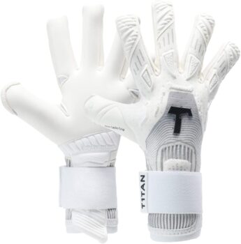 T1TAN Goalkeeper Gloves 1