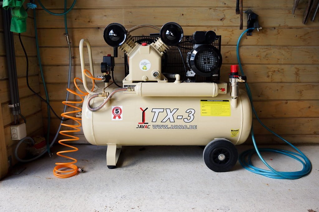 The best air compressors 9