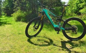 The best all-suspension electric mountain bikes 14