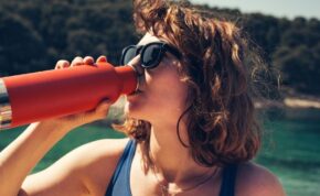 The best isothermal water bottles 17