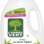 Liquid detergent with vegetable soap L'ARBRE VERT 9