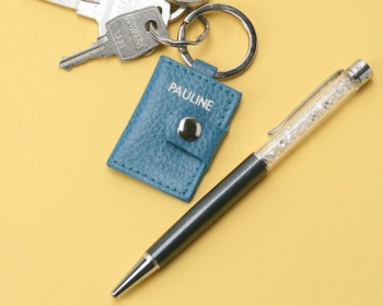 Customized leather photo holder key ring 14
