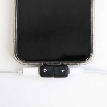 Mini iPhone 2-in-1 adapter 48